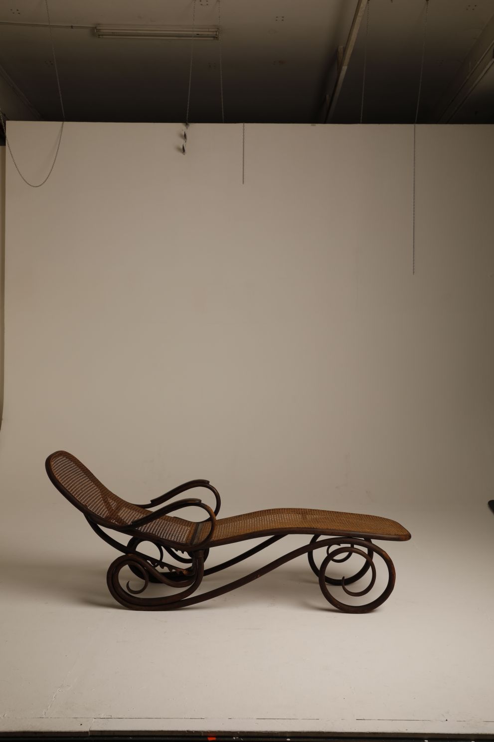Chaise longue in faggio curvato, XIX secolo
